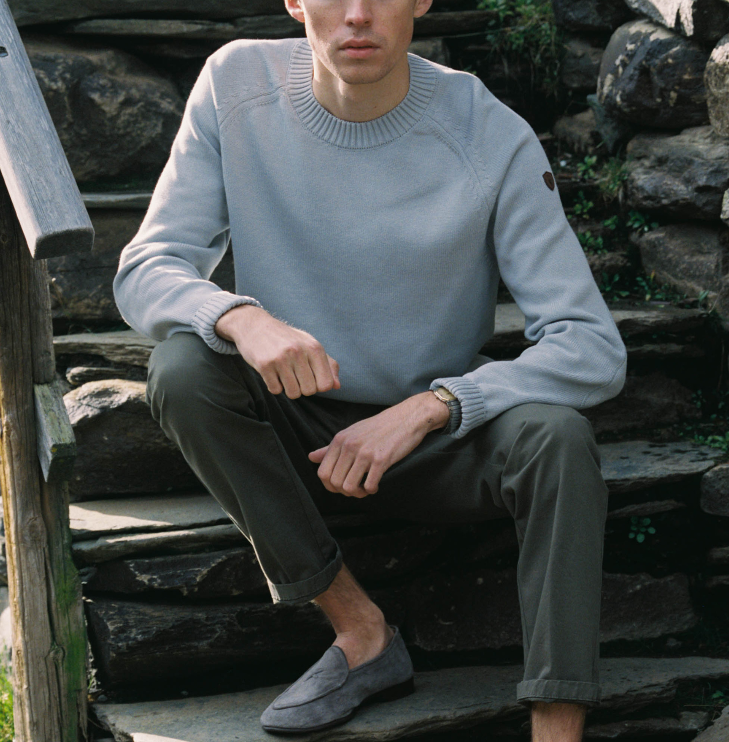 Cool top grey sweater