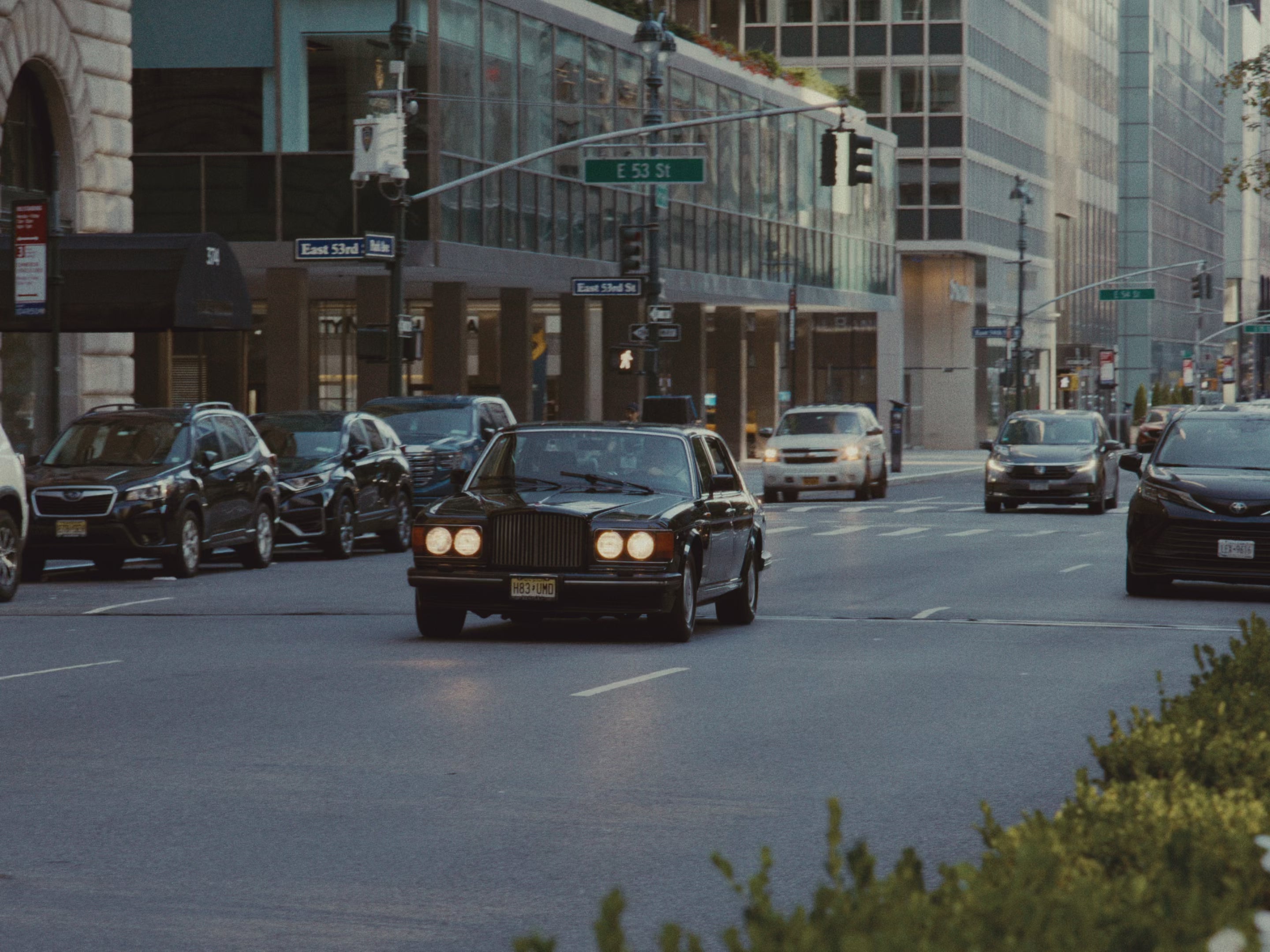 Le Alfre video New York car and penthouse